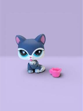Littlest Pet Shop Cat #2204 LPS with Cup Accessory